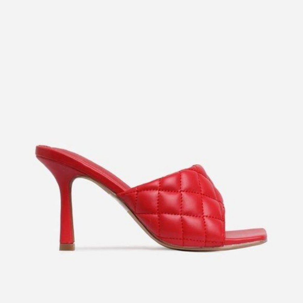 !! NEW !! SQUARE TOE Quilted Mules in Red - Picture 6 of 8